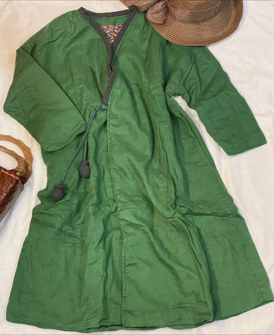 Verdant Tranquility: Oriental-Style Green Linen Women's Robe